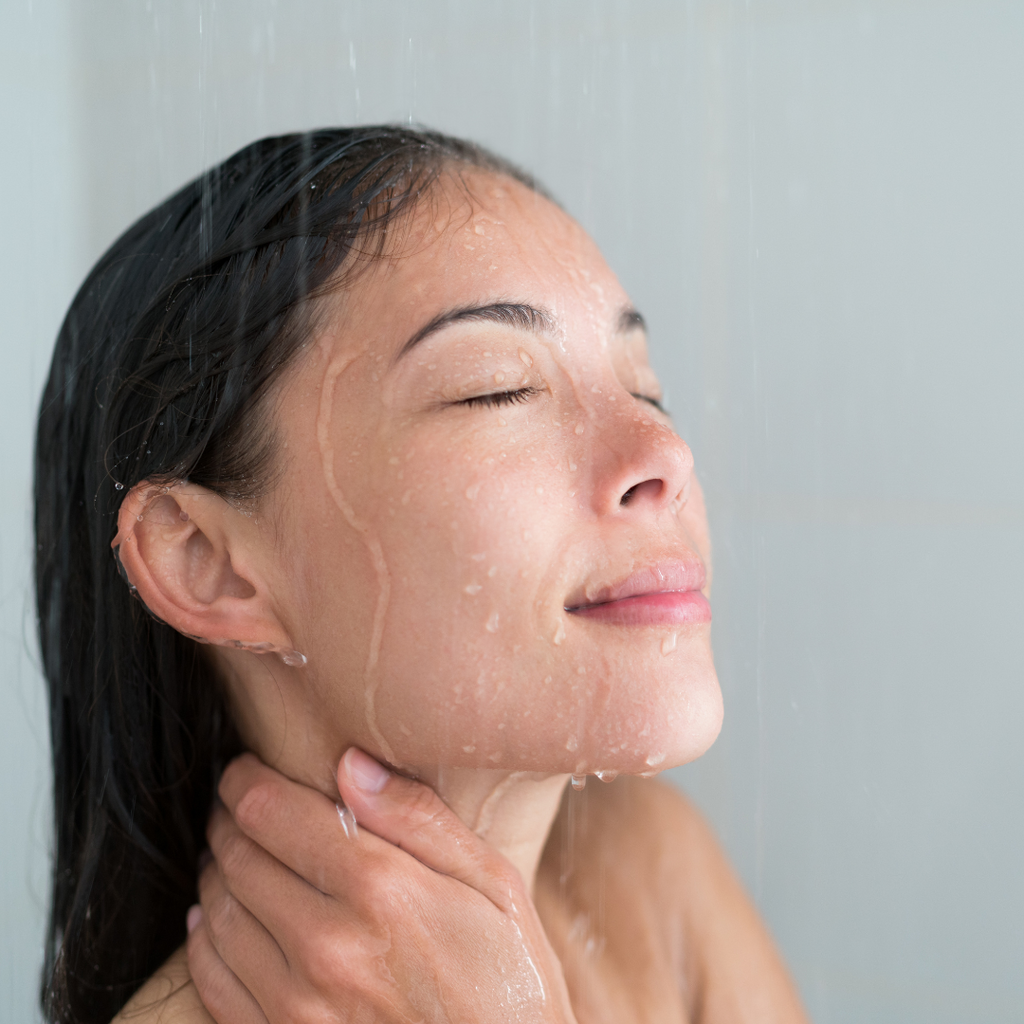 Shower Secrets: How Regular Washing Could Revive Your Thin Hair